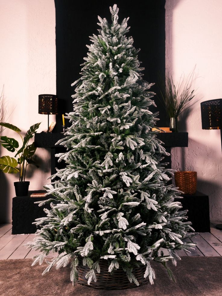 PREMIUM PINE DARK GREEN WITH PVC SNOW FLOCKED TREE