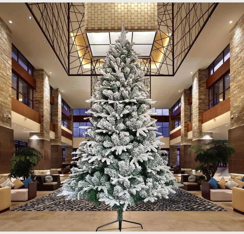 SNOW FLOCKED CHRISTMAS TREE ๐
high quality with 2000 leaves