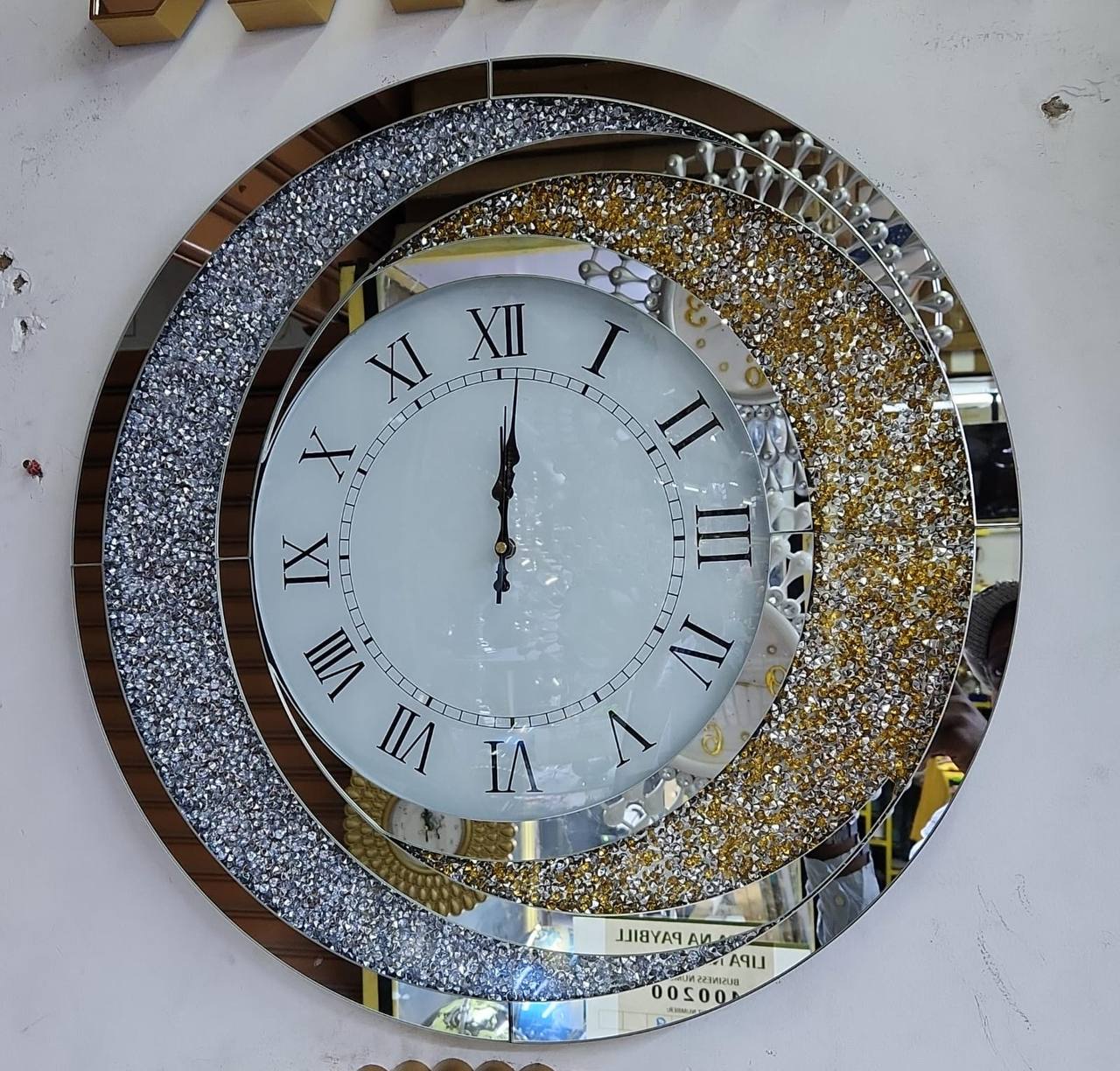 60CM CRYSTAL SPARCKLE WITH CRUSHED GOLD AND SILVER DIAMOND GLASS