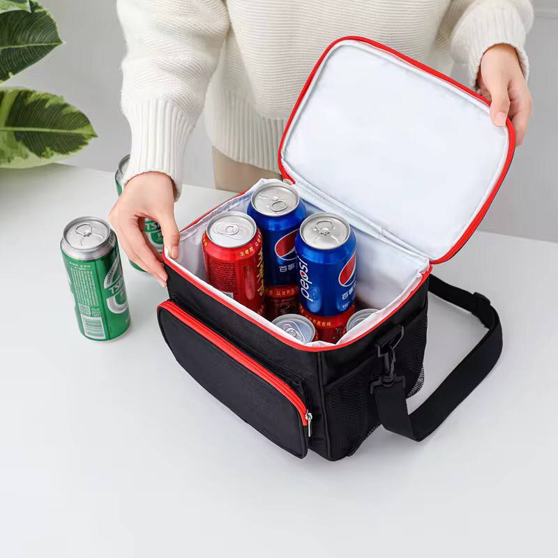 Highly insulated lunch bags