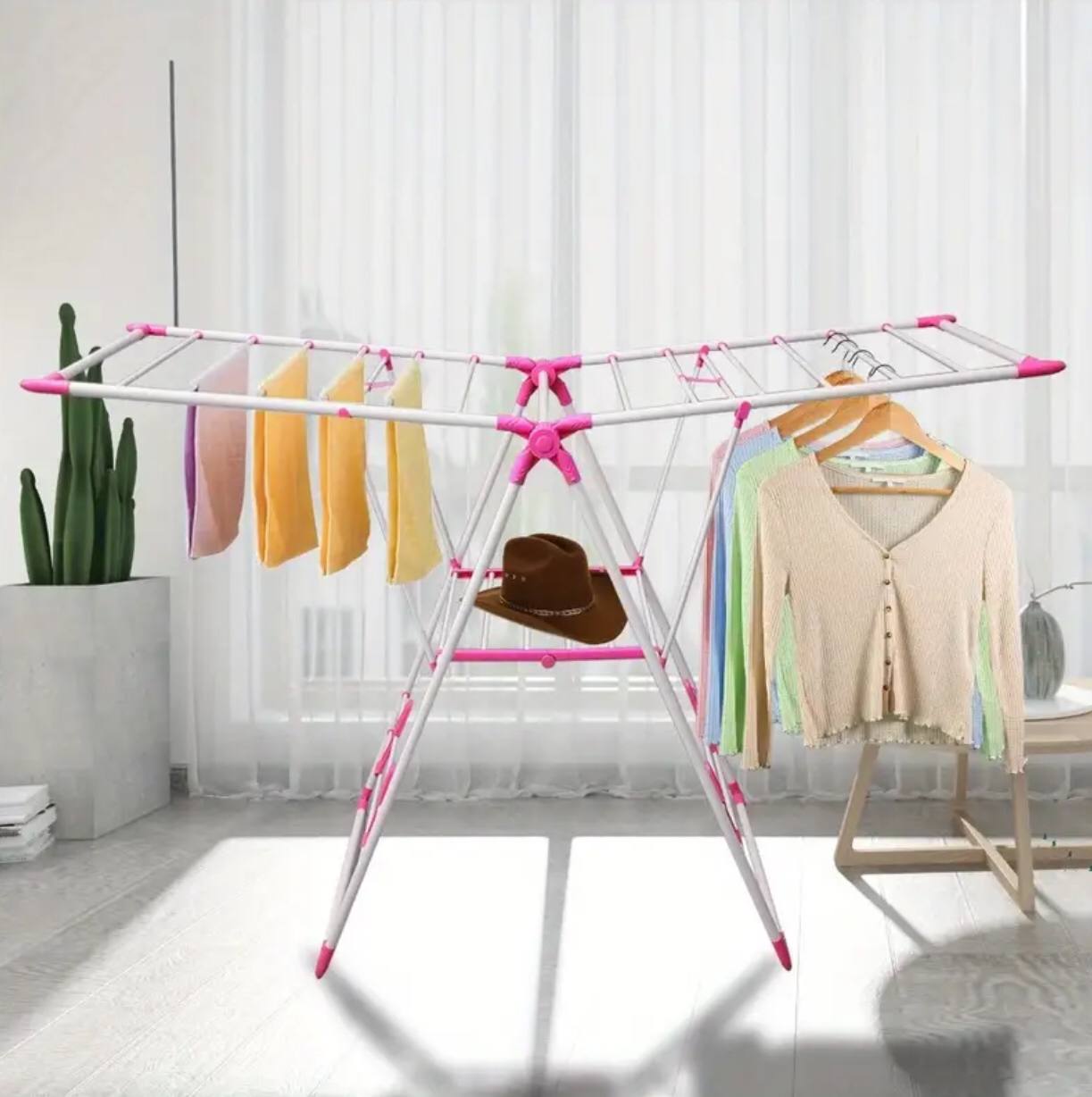 Balcony clothes rack