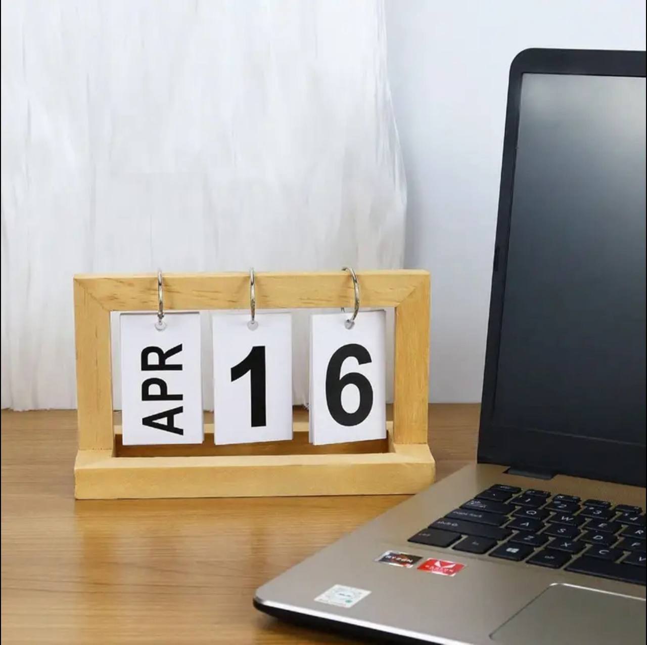 Wooden calendar stand