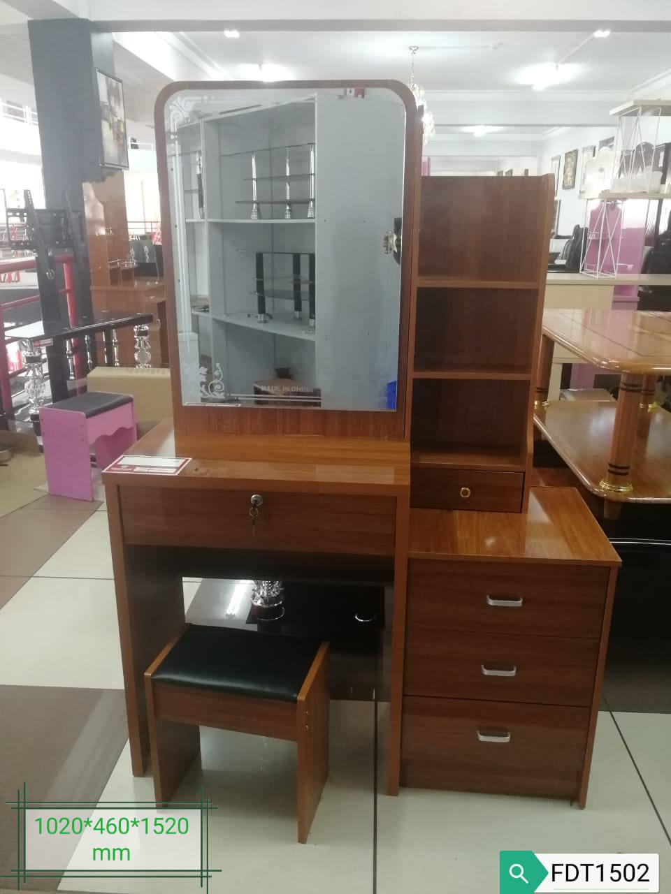 Brown dressing table with sliding mirror
