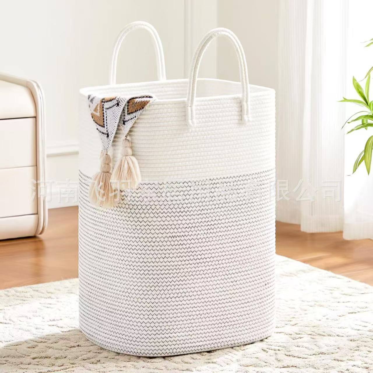 Rectangular shape non woven basket