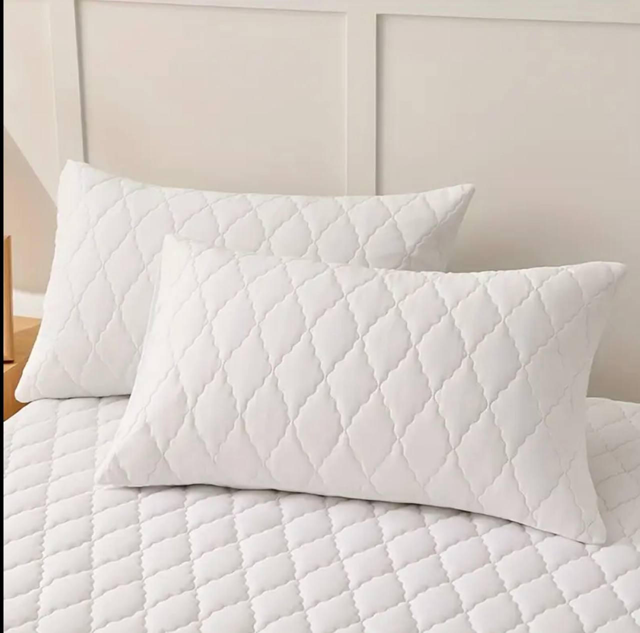 Quilted water proof Pillow Protector