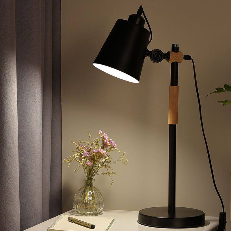 PARTIAM_MODREN NORDIC WOOD AND METAL DESK LAMP