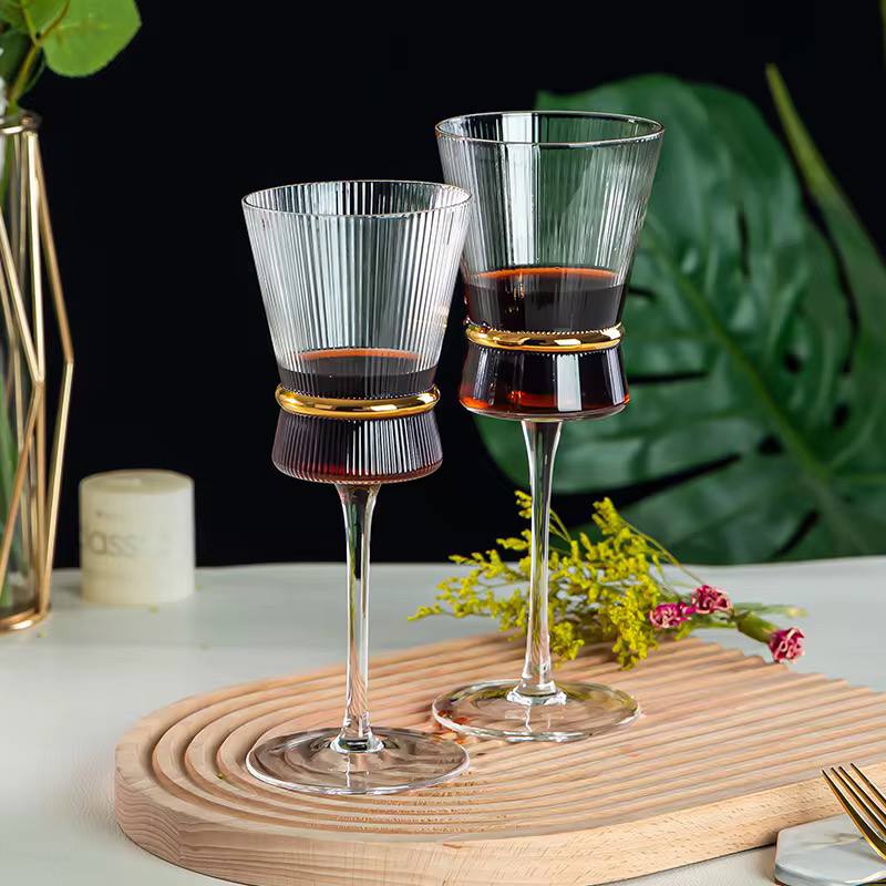 Elegant Crystal Wine Glass