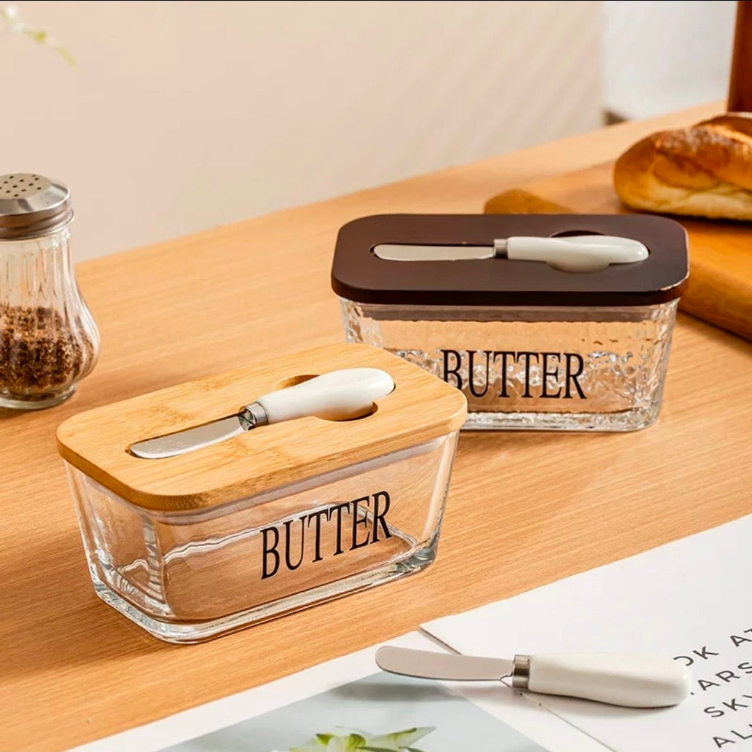 Glass butter dish with bamboo lid and spread knife