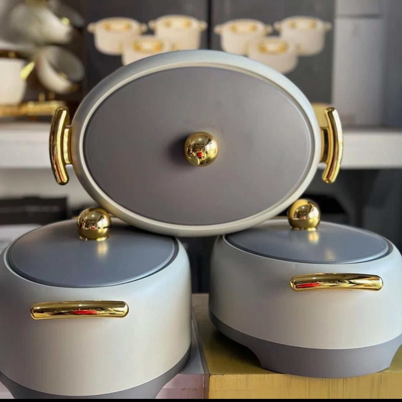 Oval insulated Forever Gold hotpots