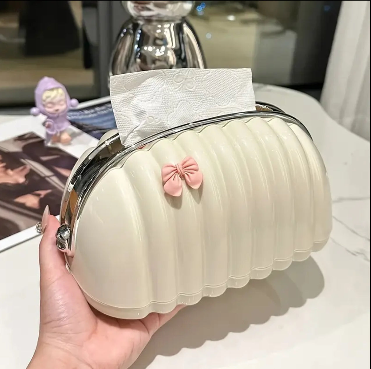 Creamy-White Shell Shaped Tissue Box Cover