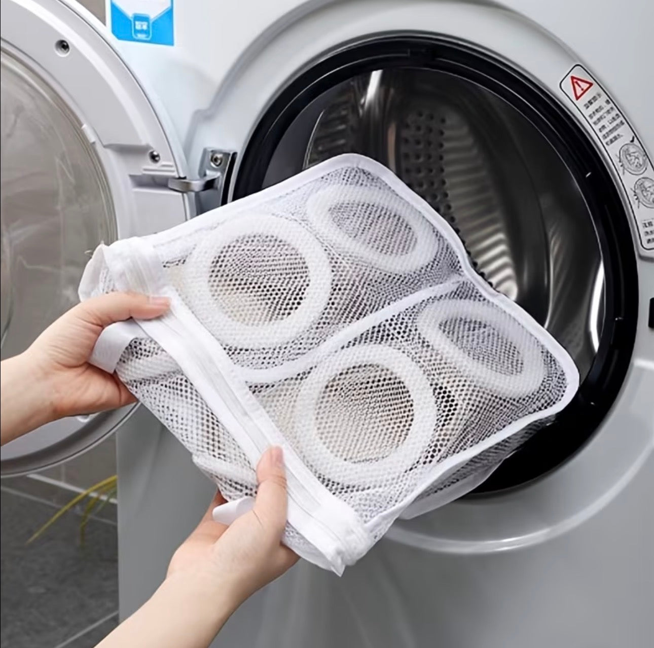 Washing machine shoe bag
