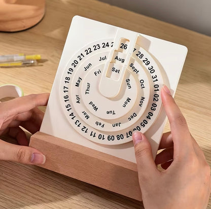 Rotating Desk Calendar