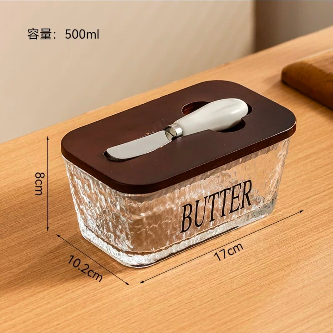 Glass butter dish with bamboo lid and spread knife
