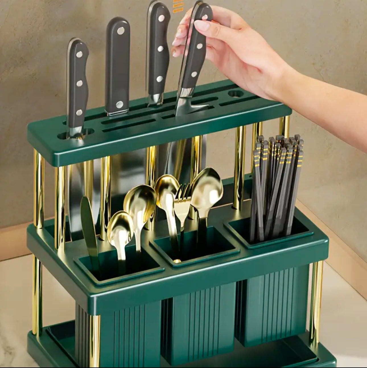 Kitchen cutlery holder