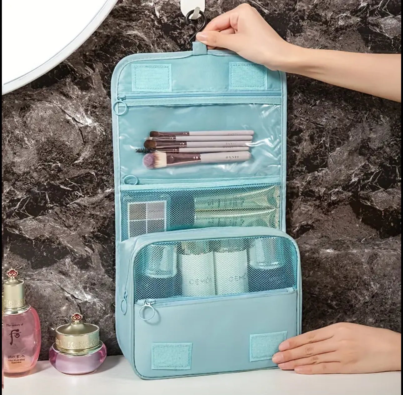 Foldable make-up/ cosmetic bag