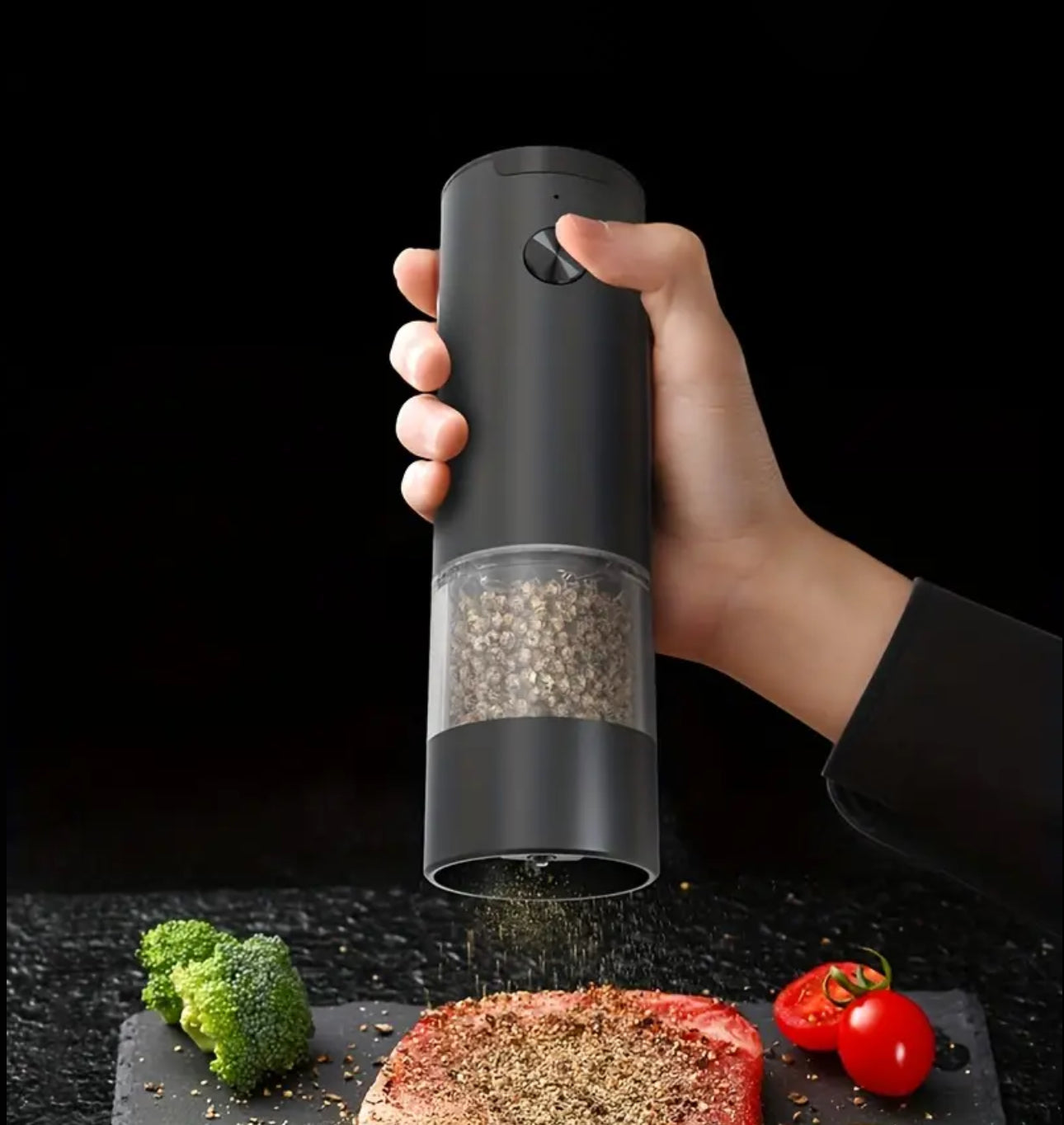 Rechargeable pepper grinder