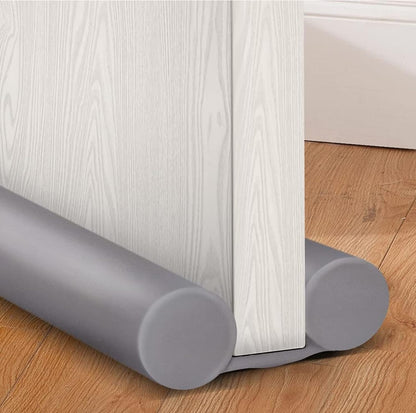 Under the door space sealer