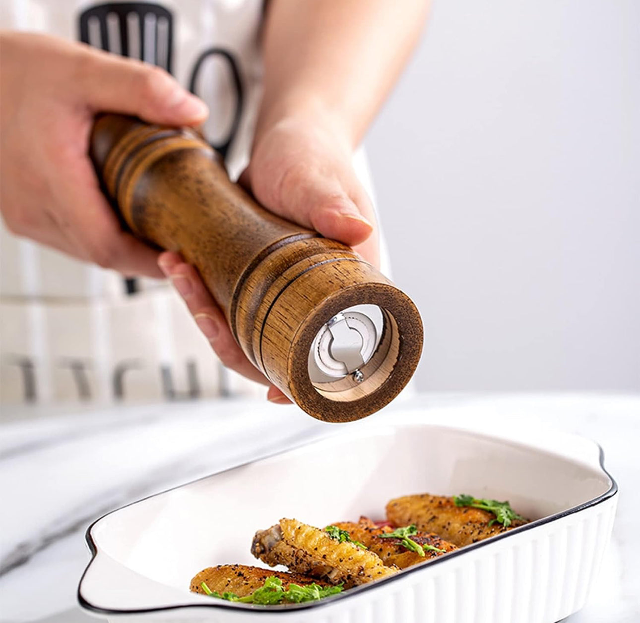 Solid wood pepper /spice grinder