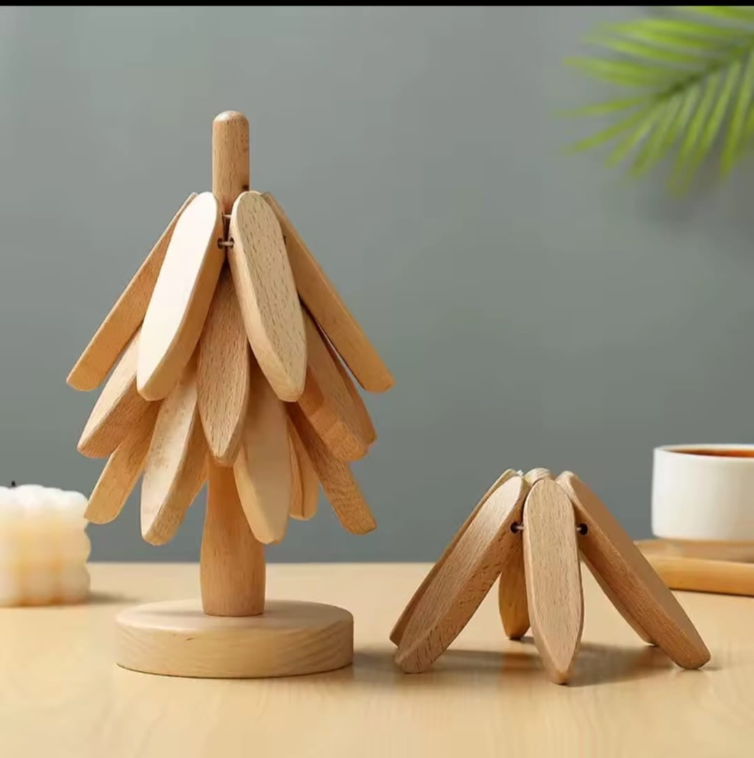 Heat resistant wooden tree shaped table/pot mat