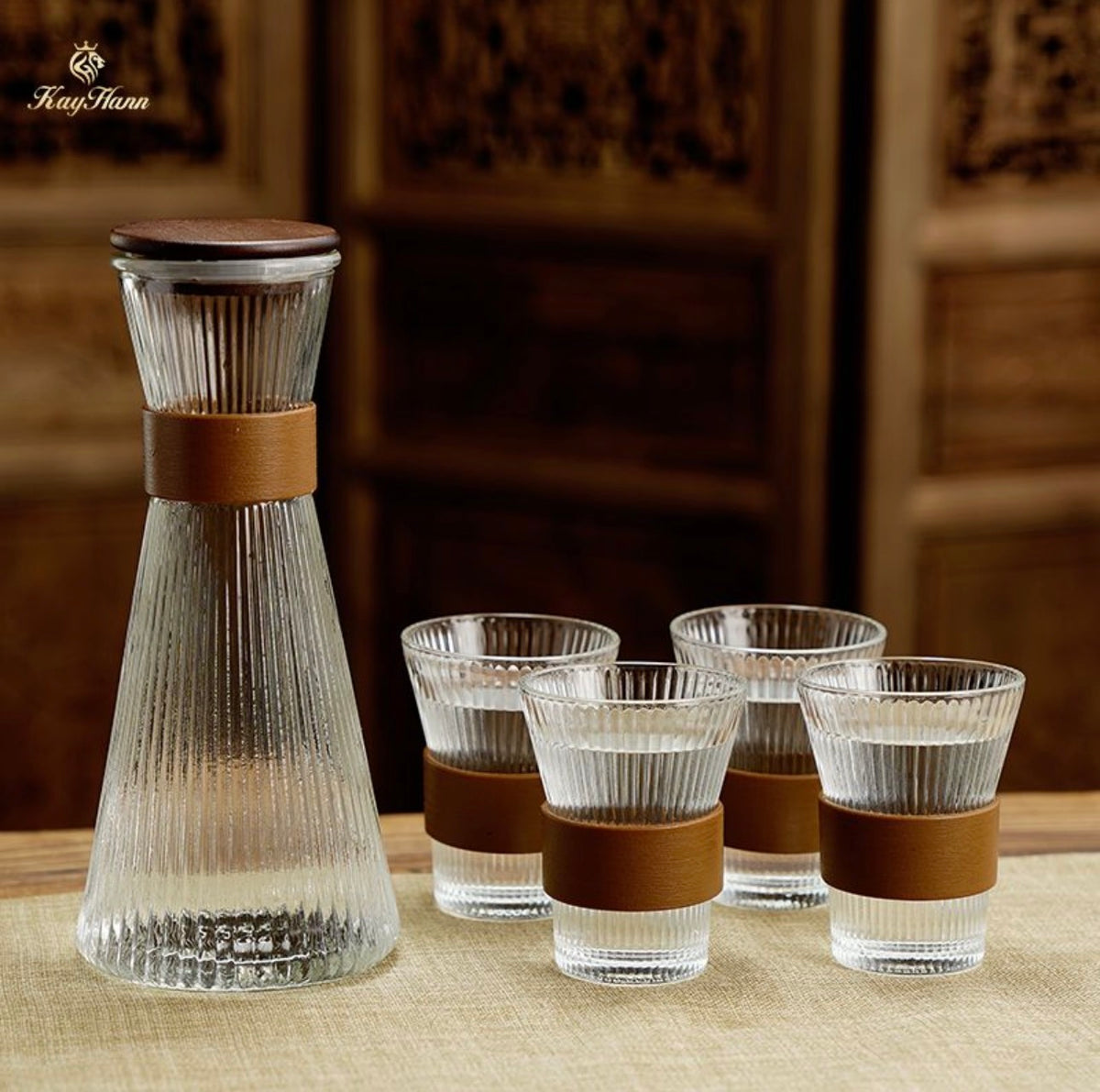 Glass Ribbed jug with 4 cups