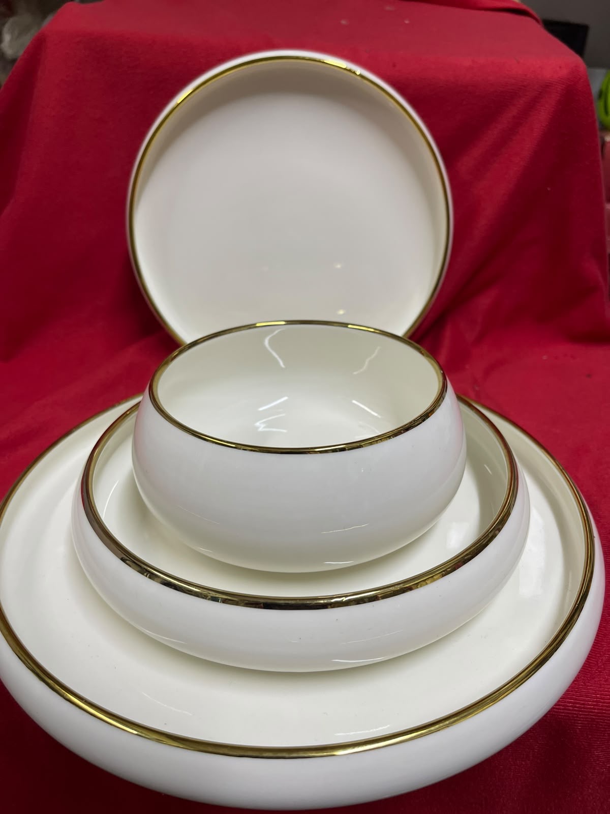 GOLD UNIQUE DINNER SET 30pcs