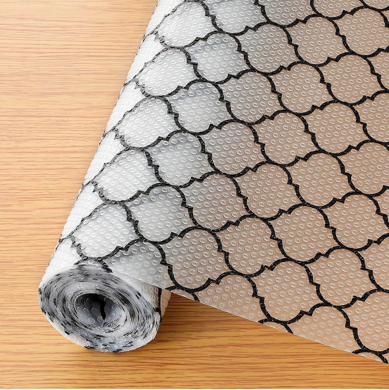 Geometric anti-slip shelf liner