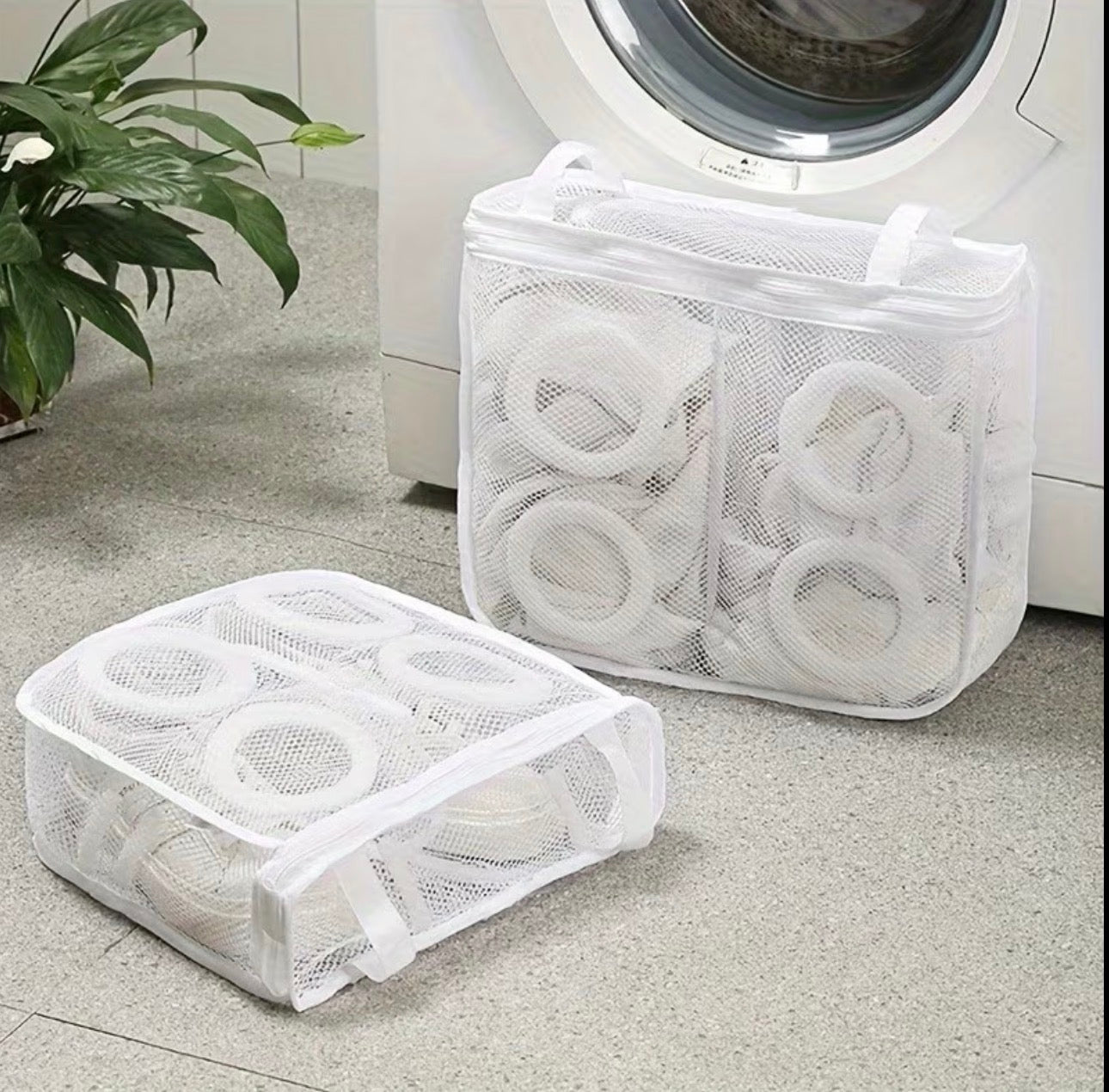Washing machine shoe bag
