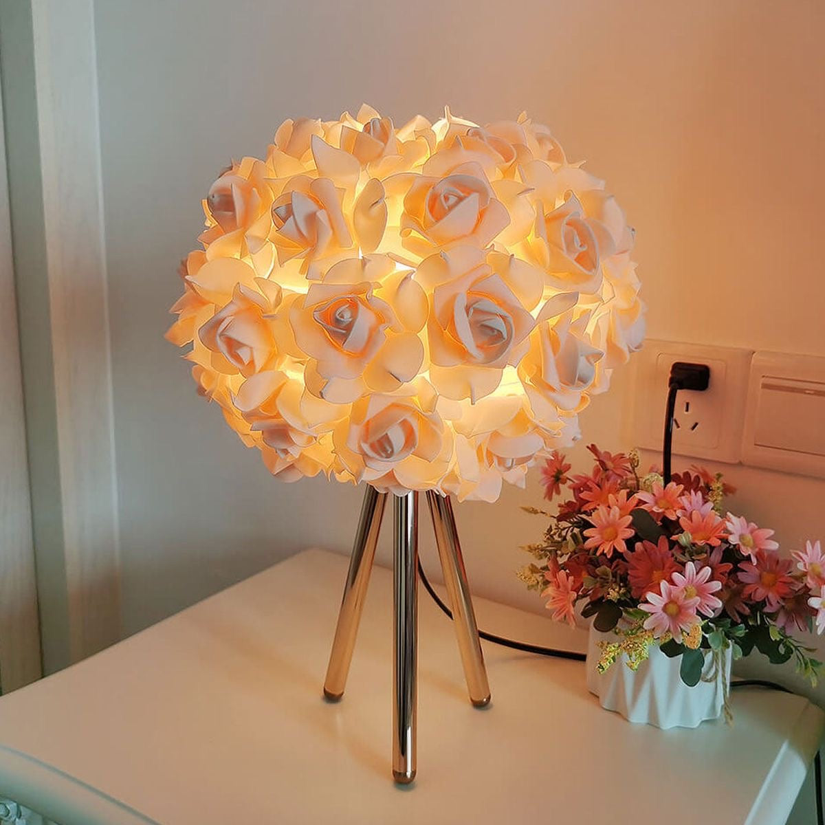 Nordic Bedside/table Rose lamp