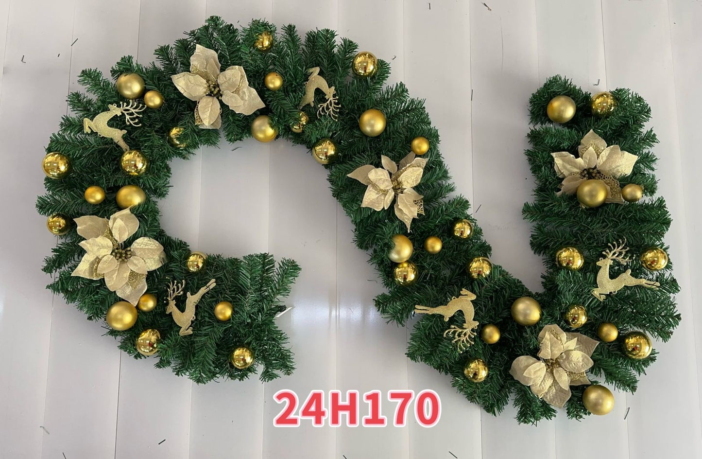 2.7Meters Christmas Garland with Gold Christmas balls