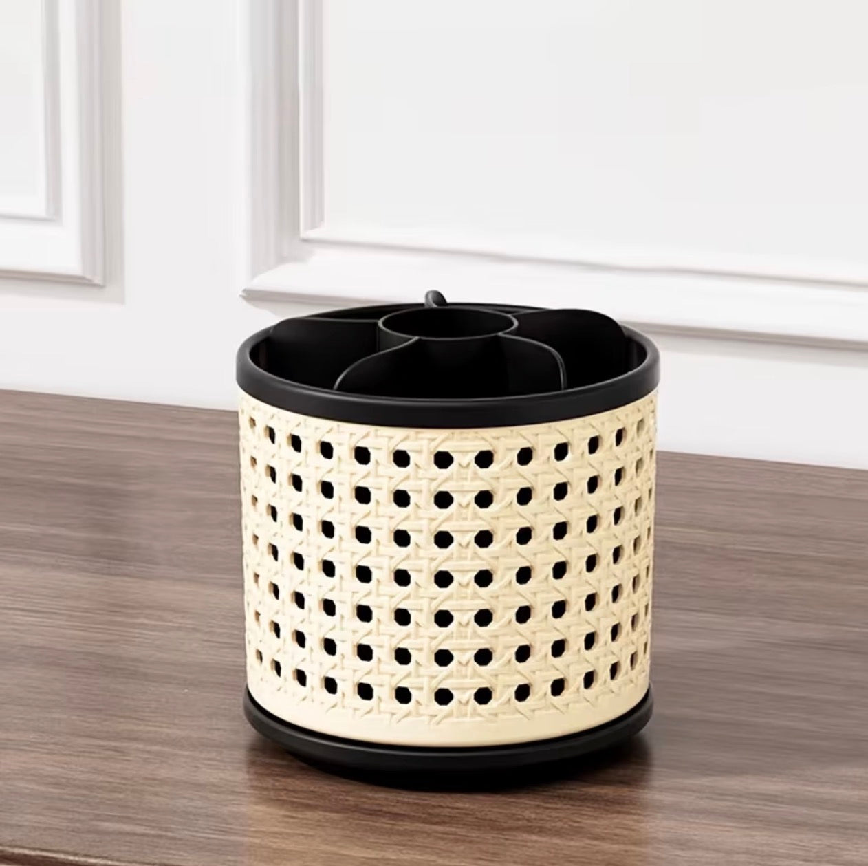Retro Rattan Rotating Storage Organizer