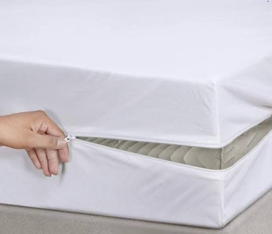 Zipped High Quality Mattress Cover; Protector