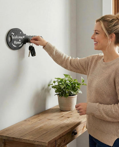 Wall mounted decorative wooden key organizer