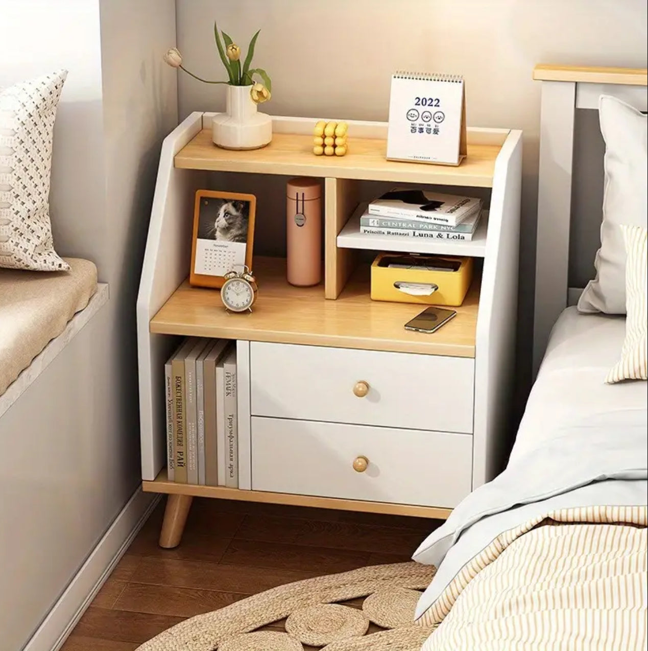 Bedside table with 3 drawers