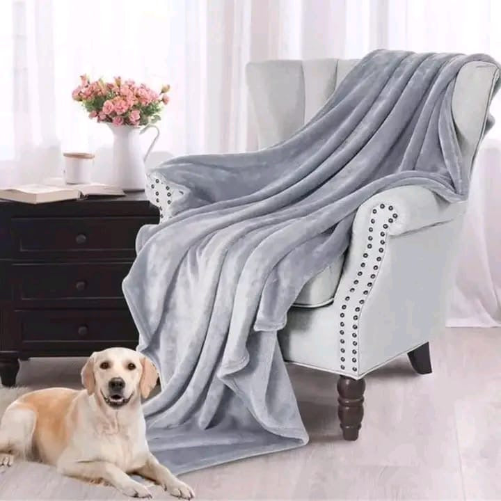 PLAIN CORAL FLEECE THROW BLANKET