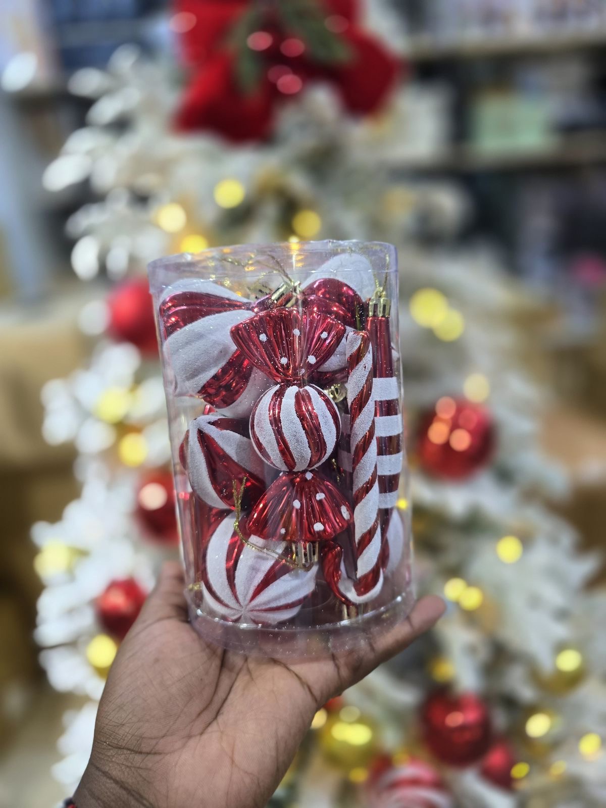 Assorted Christmas decorations 
14 pcs in a pack