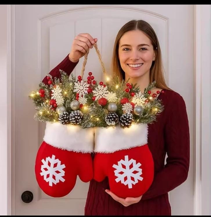 2 in 1 Christmas Garland Glove Shaped  Flower Wreath with Light