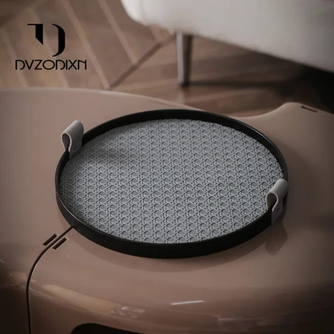 Modern single metallic tray