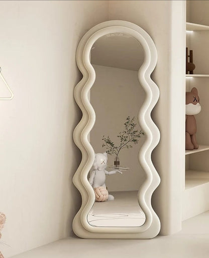 Wavy frame Modern Decorative mirror