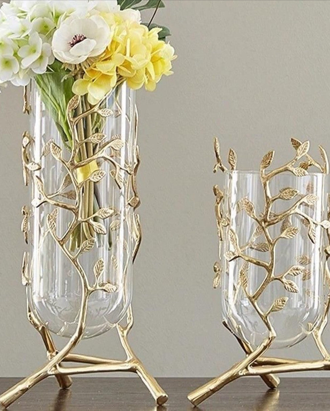 Luxurious Flower Glass vase with metallic holder holder