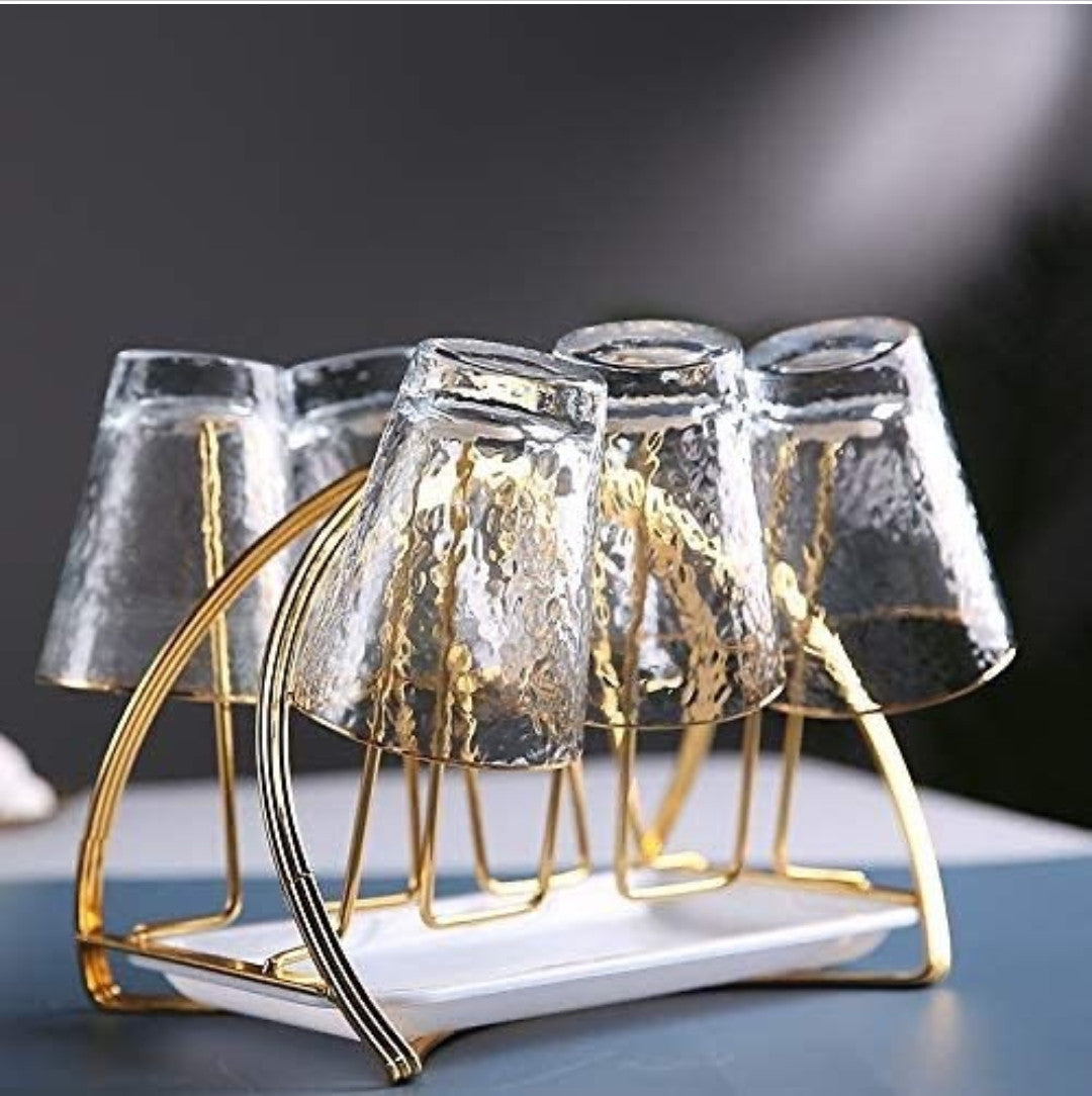 Glass cup holder with drainer