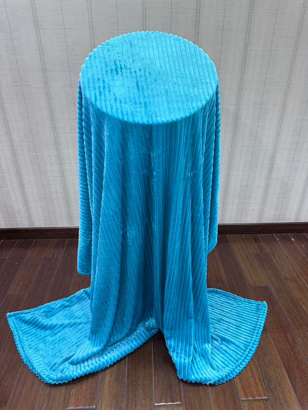 SHERMAN PLAIN THROW BLANKETS