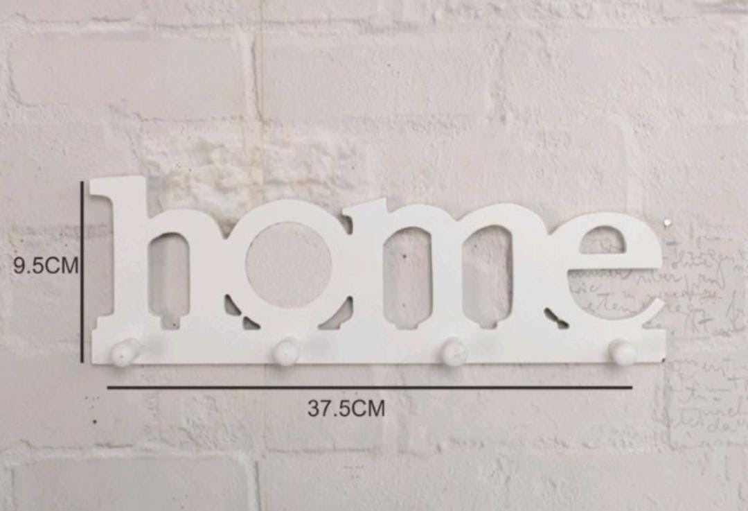 Home decor wall hanging with 4 hanger hooks