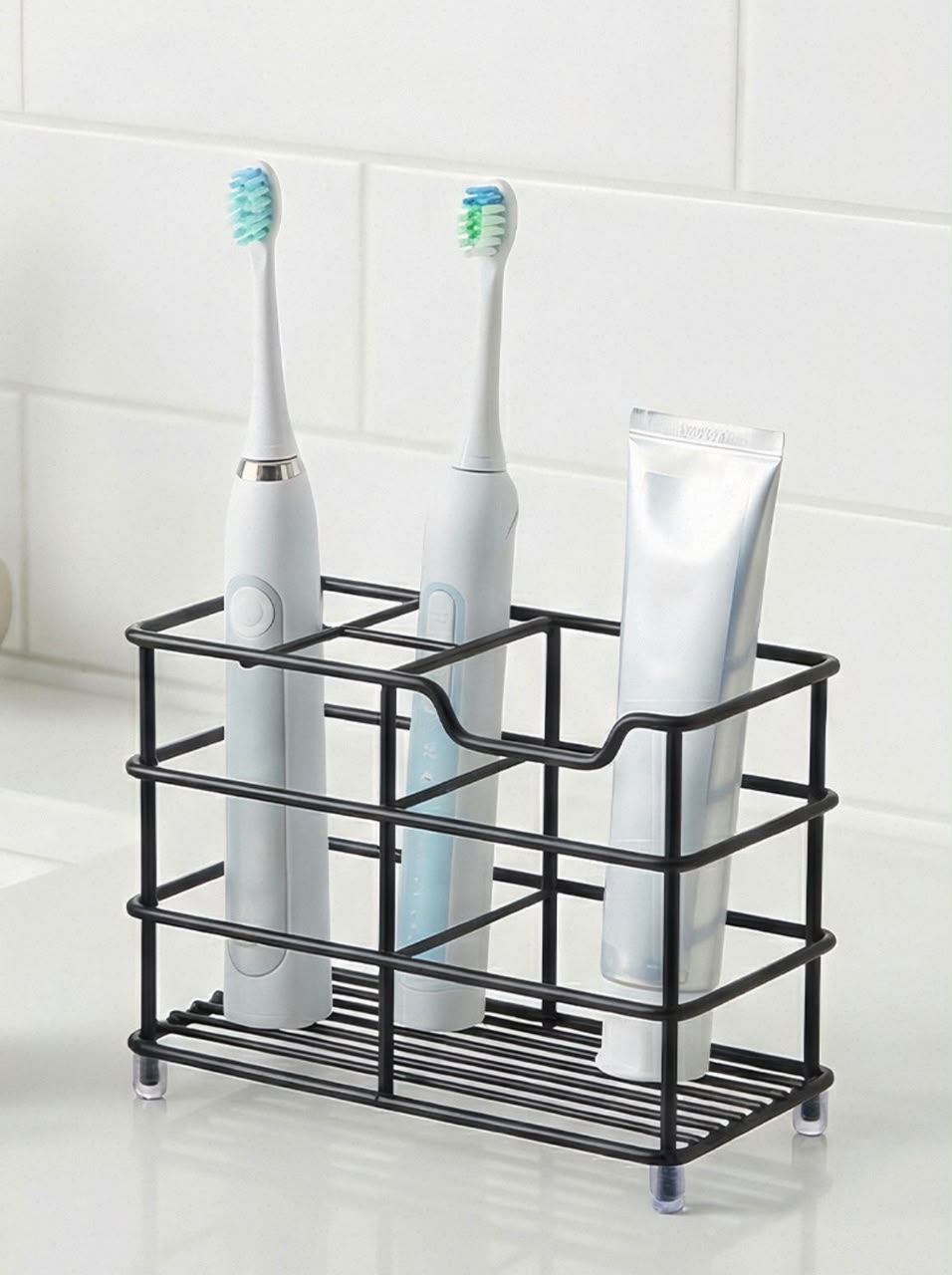 Metallic simple multipurpose organizer .