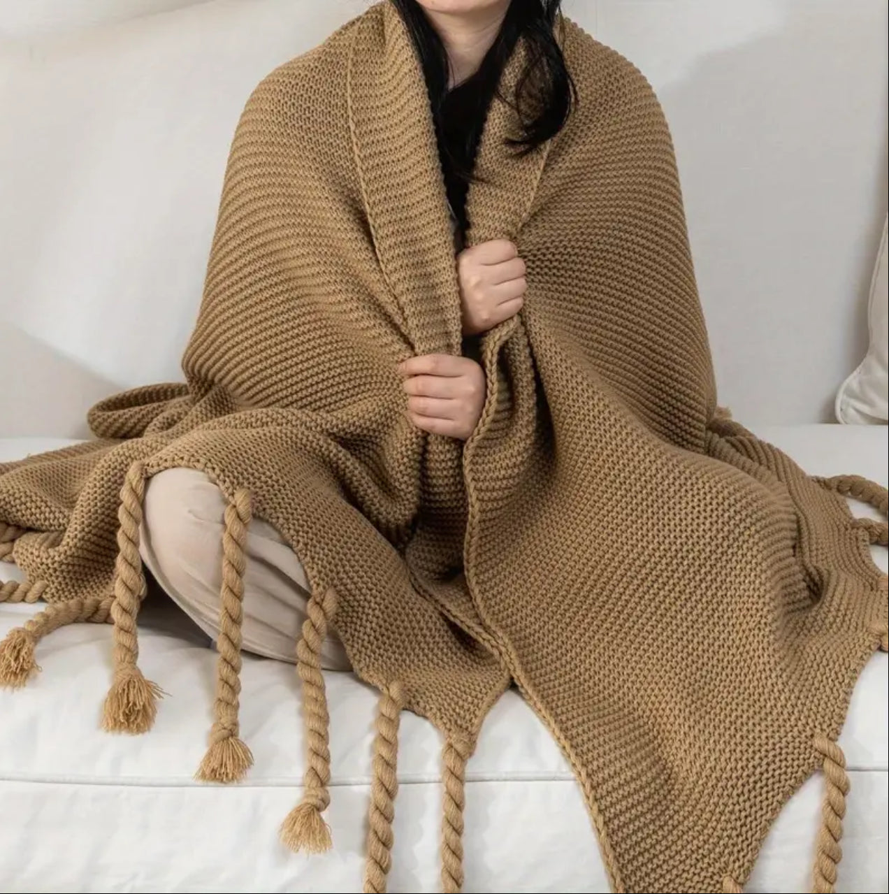 Supper Soft Knitted Throw Blankets With Tassels