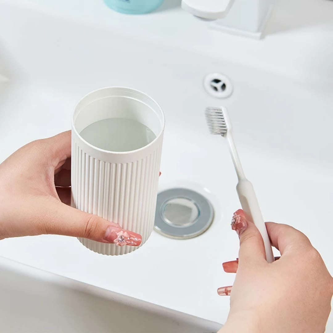 Travel toothbrush Holder