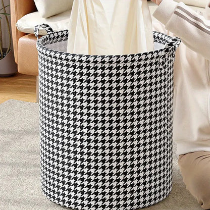 Foldable laundry baskets