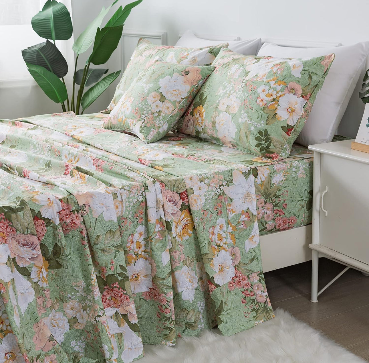 A pair of both printed pure cotton bedsheets