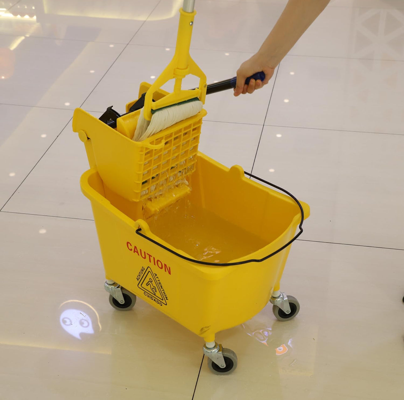 Heavy Duty commercial mop wringer Bucket
With Wheels .