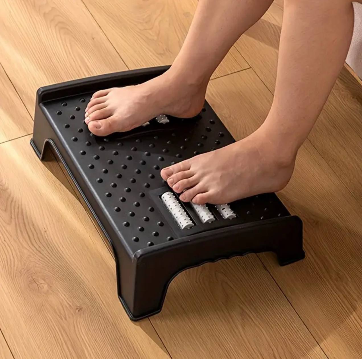 Ergonomic & nonskid  foot rest / Toilet stool for rest & pain relief