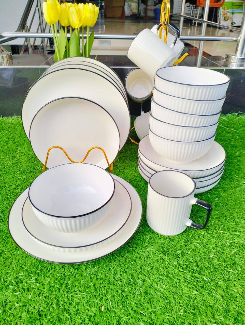 24pcs white with black rim dinner set